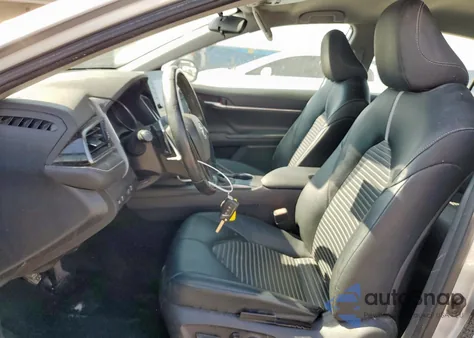 2021 Toyota Camry Se z USA, uszkodzony, nr VIN 4T1G11AKXMU409702